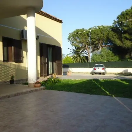 Holiday home Fontane Bianche